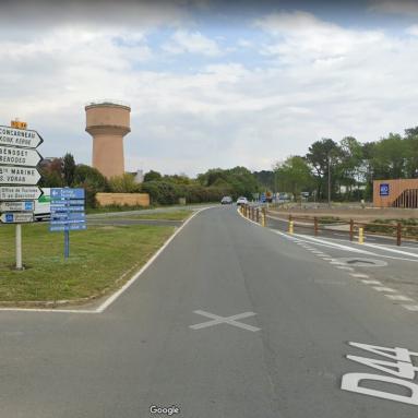 Prendre en direction de Sainte-Marine pour tourner 400 m sur votre droite