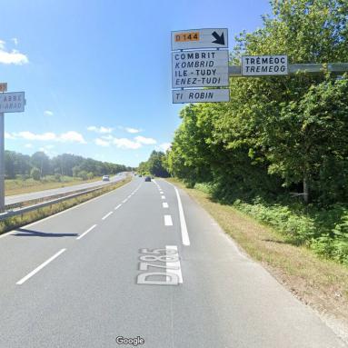 Depuis la transbigoudène prendre la sortie Combrit